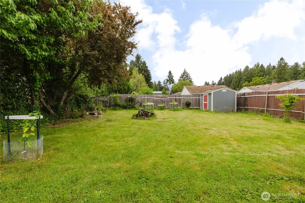 3415 9th Street Bremerton WA 98312