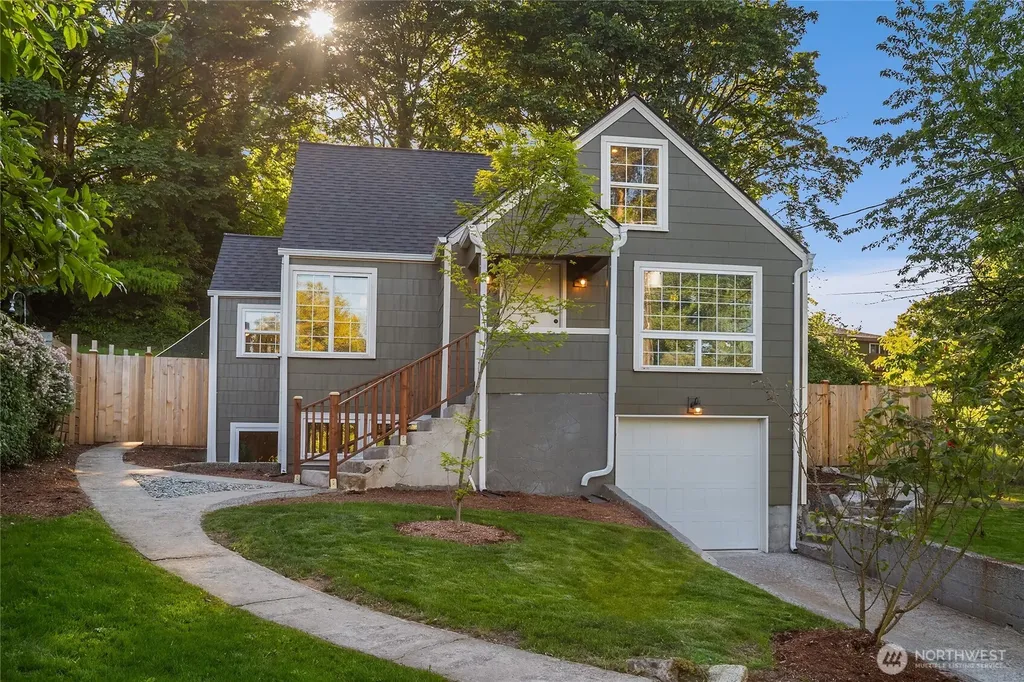 11429 Glendale Way S Burien WA 98168