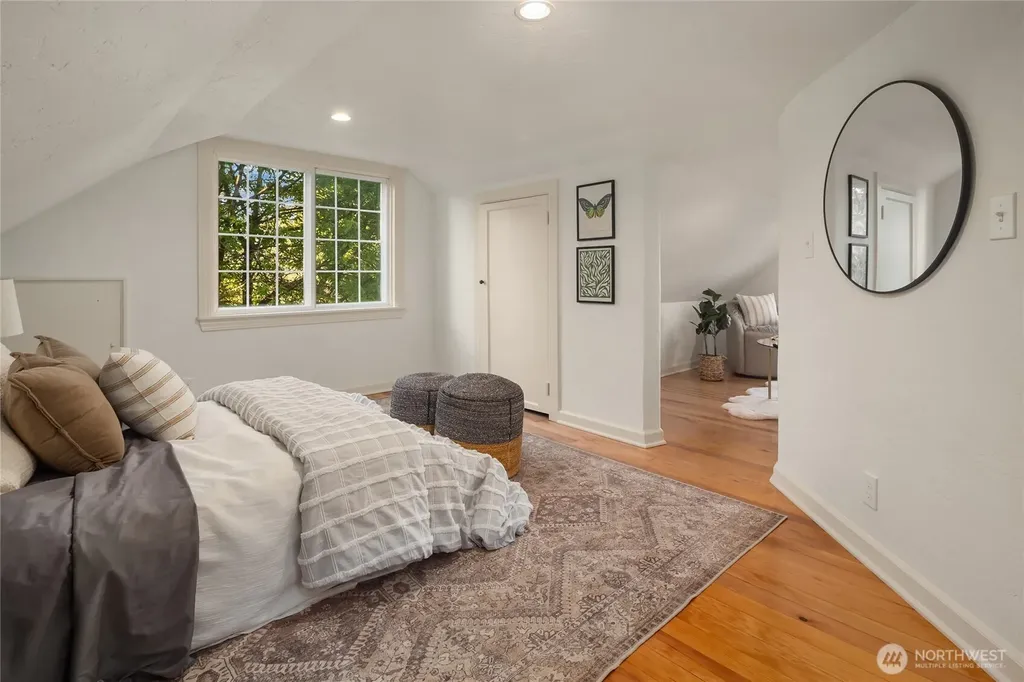11429 Glendale Way S Burien WA 98168