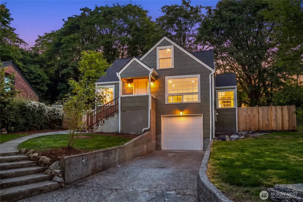 11429 Glendale Way S Burien WA 98168