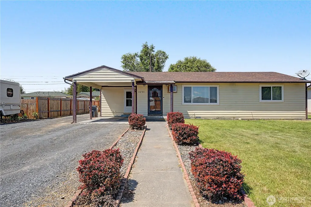 4294 Joann Drive NE Moses Lake WA 98837