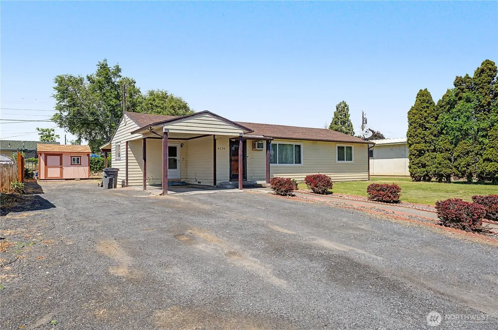 4294 Joann Drive NE Moses Lake WA 98837