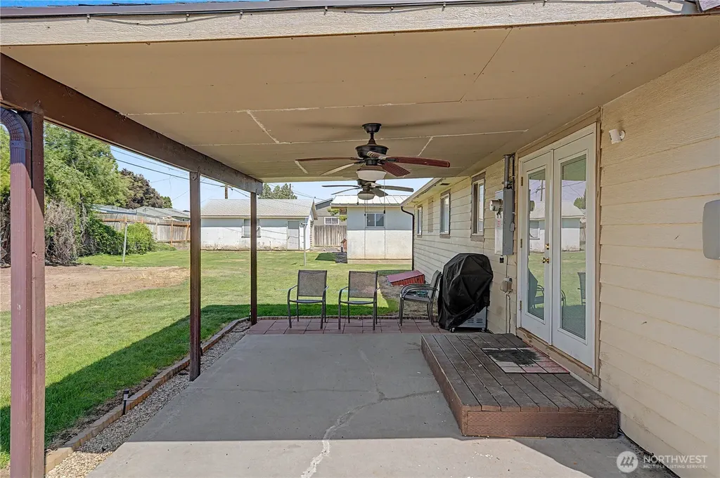 4294 Joann Drive NE Moses Lake WA 98837