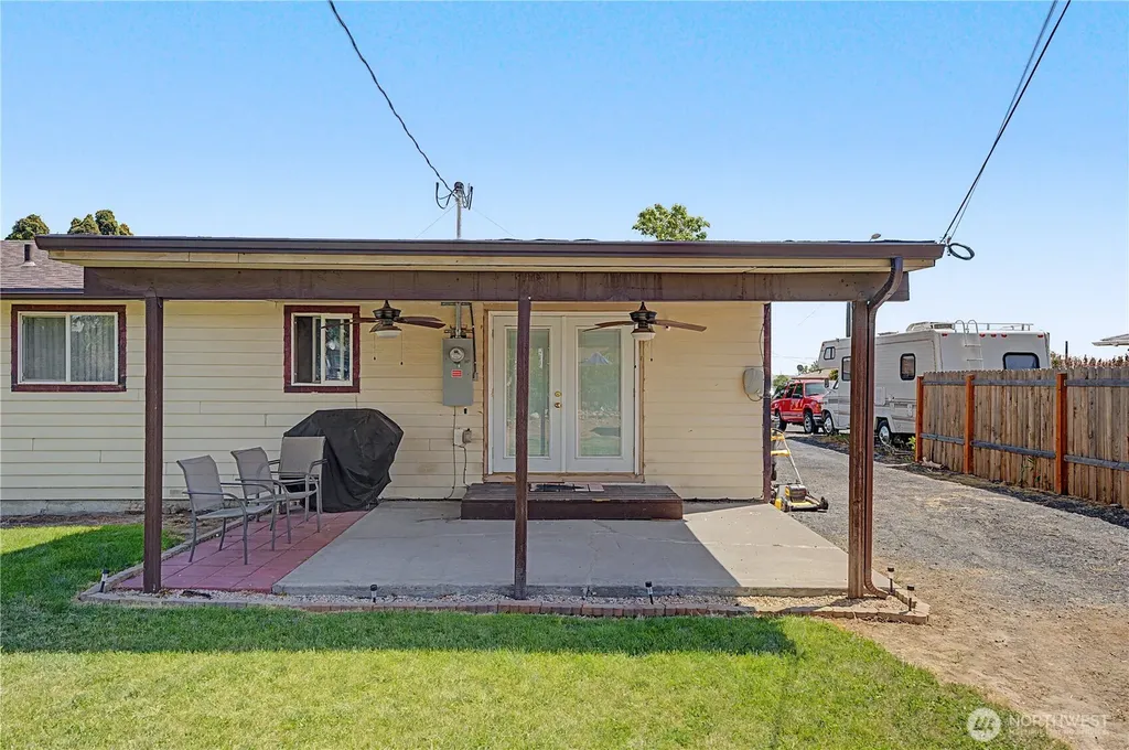 4294 Joann Drive NE Moses Lake WA 98837