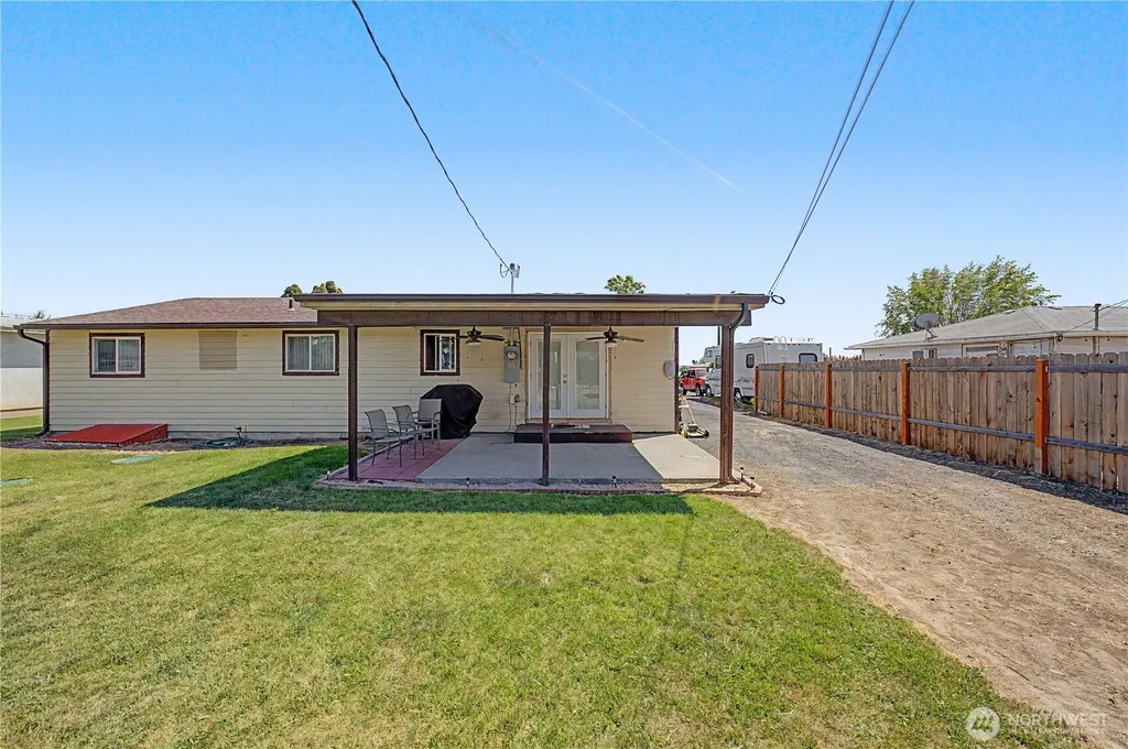 4294 Joann Drive NE Moses Lake WA 98837