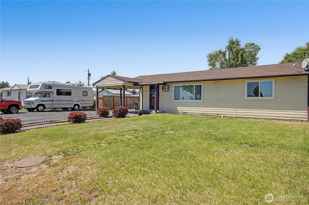 4294 Joann Drive NE Moses Lake WA 98837