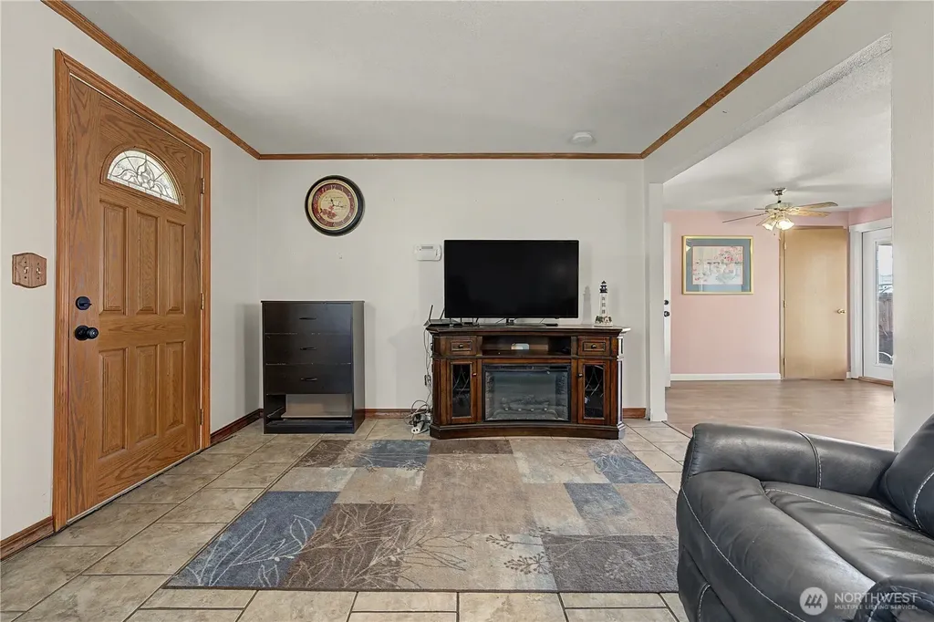 4294 Joann Drive NE Moses Lake WA 98837