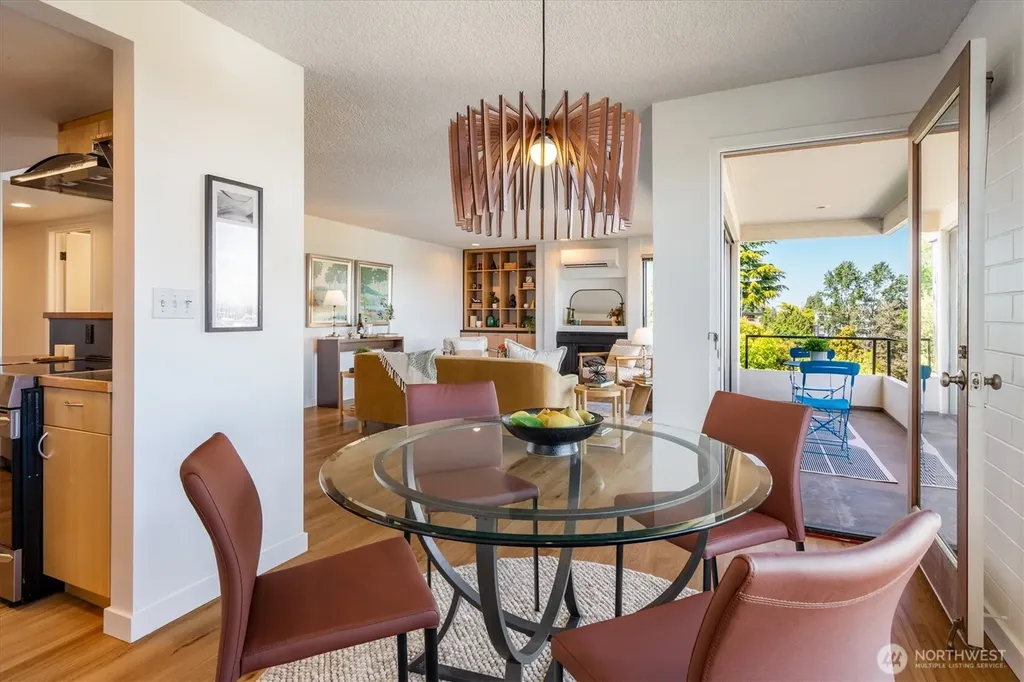 1605 5th Avenue N Seattle WA 98109