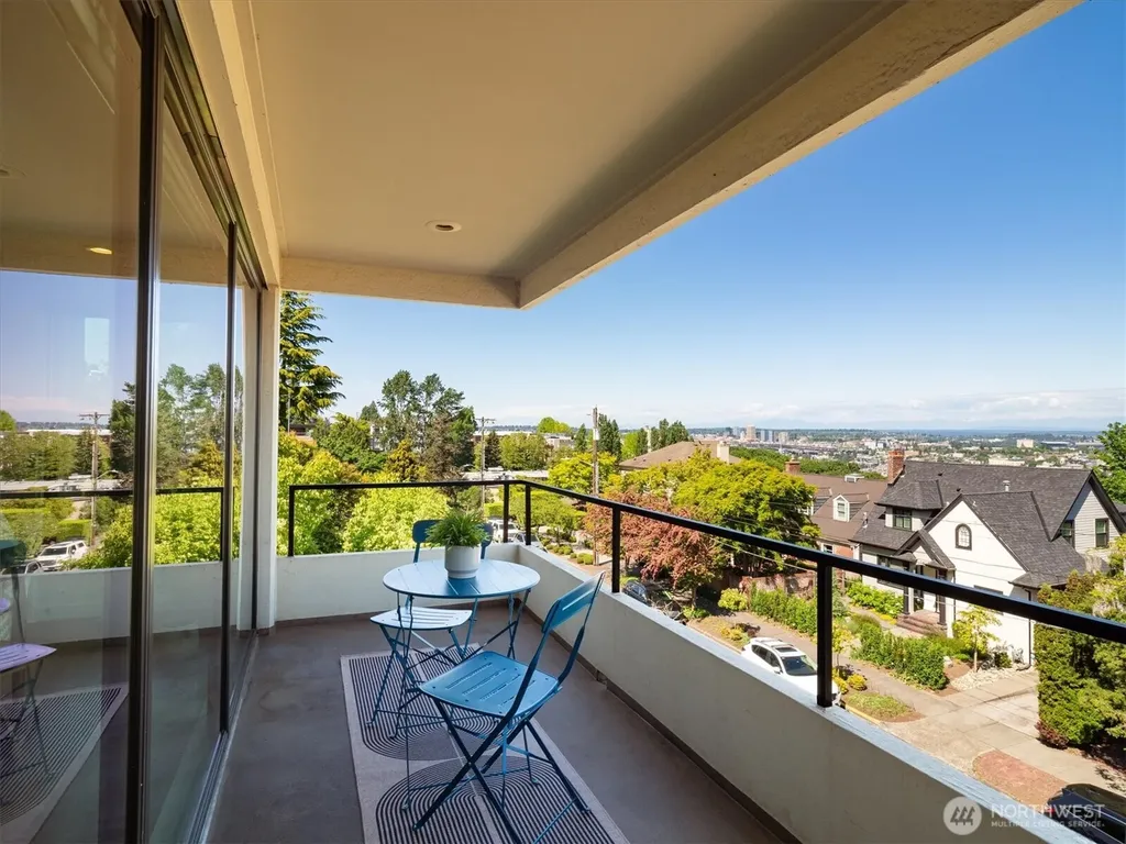 1605 5th Avenue N Seattle WA 98109