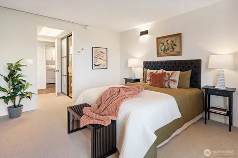 1605 5th Avenue N Seattle WA 98109