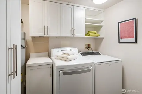 1605 5th Avenue N Seattle WA 98109
