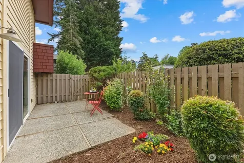 514 142nd Avenue SE Bellevue WA 98007