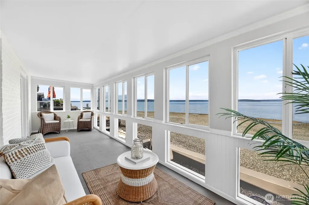 5311 Beach Drive SW Seattle WA 98136