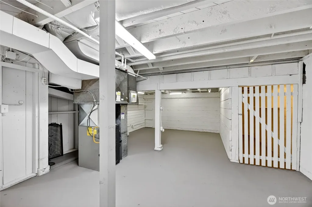 5311 Beach Drive SW Seattle WA 98136