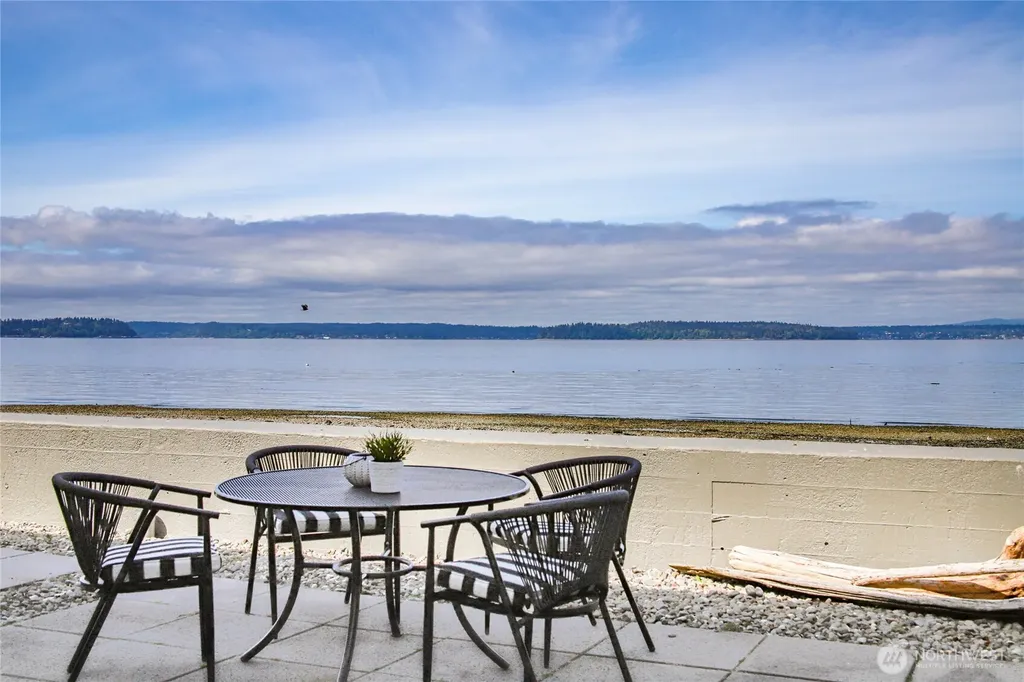 5311 Beach Drive SW Seattle WA 98136