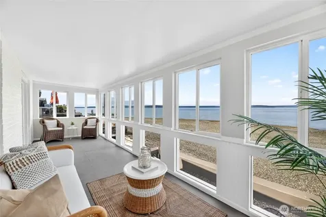 5311 Beach Drive SW Seattle WA 98136