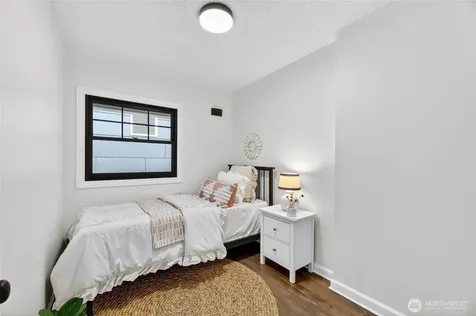 5311 Beach Drive SW Seattle WA 98136
