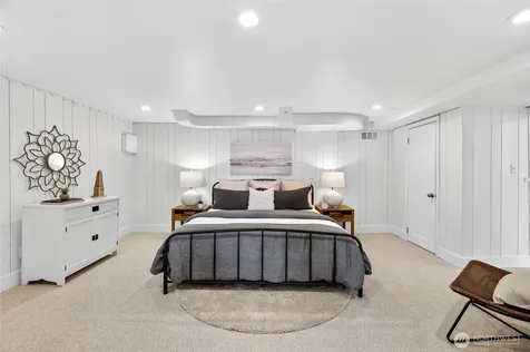 5311 Beach Drive SW Seattle WA 98136