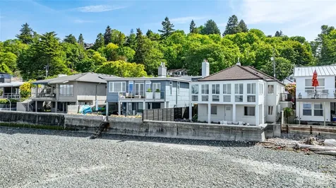 5311 Beach Drive SW Seattle WA 98136