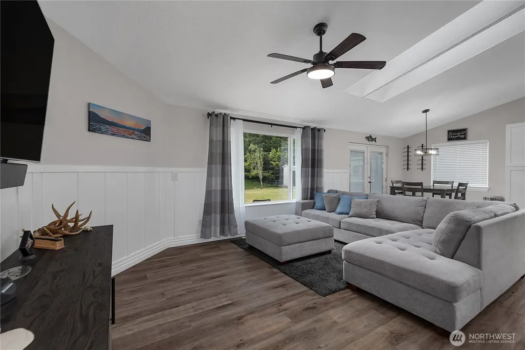 1323 Scarlet Oak Drive SE Olympia WA 98513