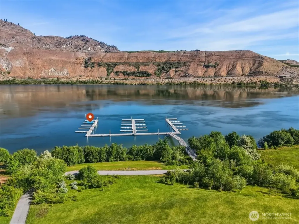 33 S Shore Drive Orondo WA 98843
