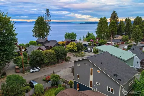 19097 Angeline Avenue NE Suquamish WA 98392