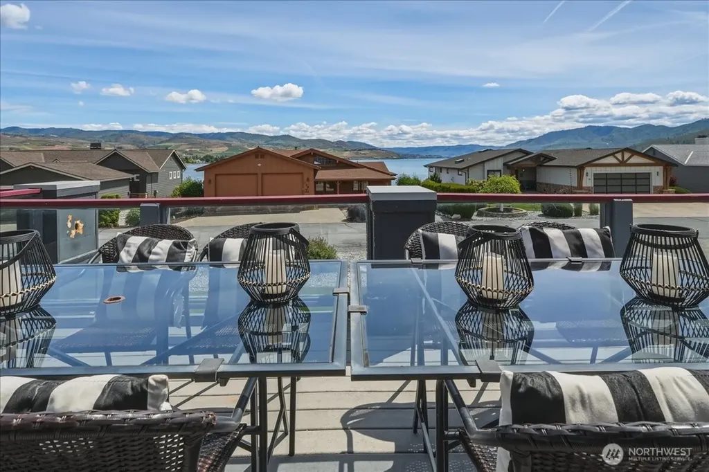127 Chelan View Drive Manson WA 98831