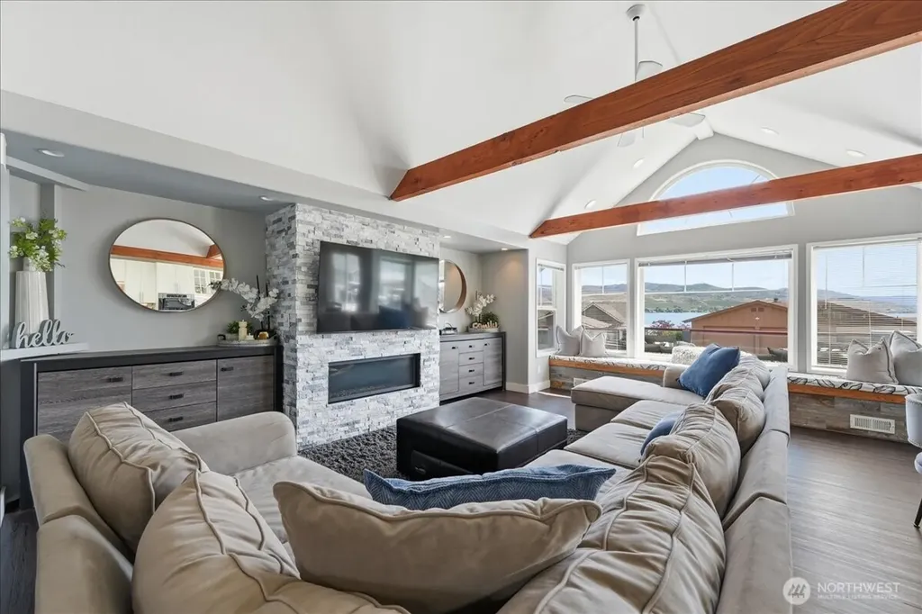 127 Chelan View Drive Manson WA 98831