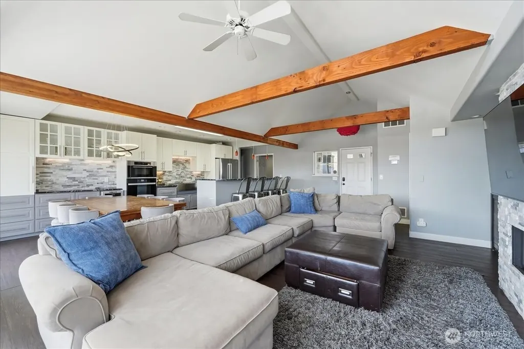127 Chelan View Drive Manson WA 98831