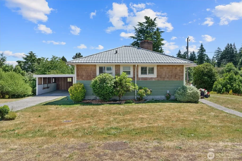 16604 11th Avenue SW Burien WA 98166