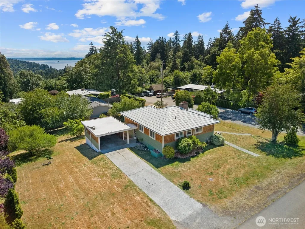 16604 11th Avenue SW Burien WA 98166