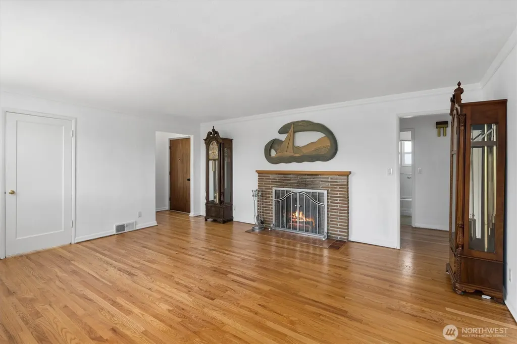 16604 11th Avenue SW Burien WA 98166