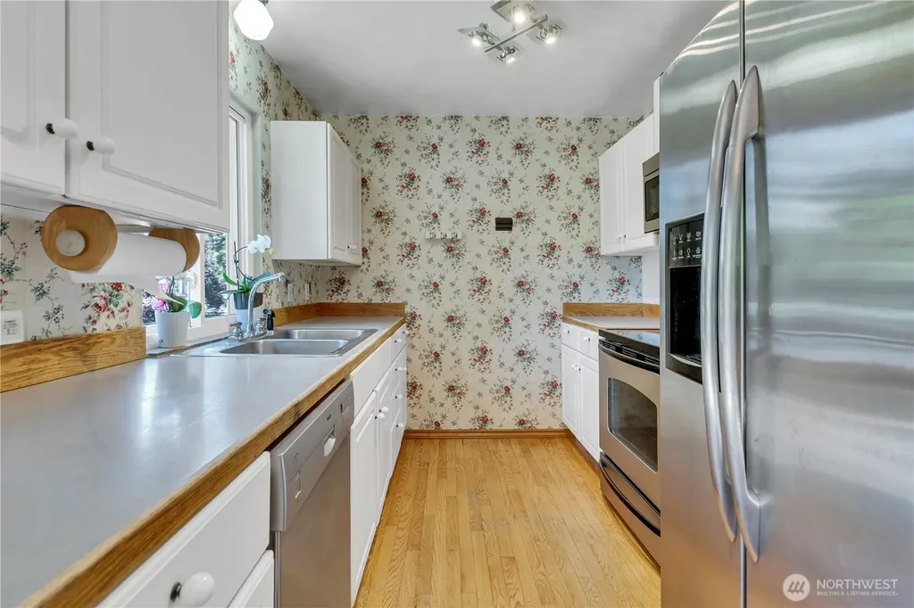 14019 146th Avenue SE Renton WA 98059