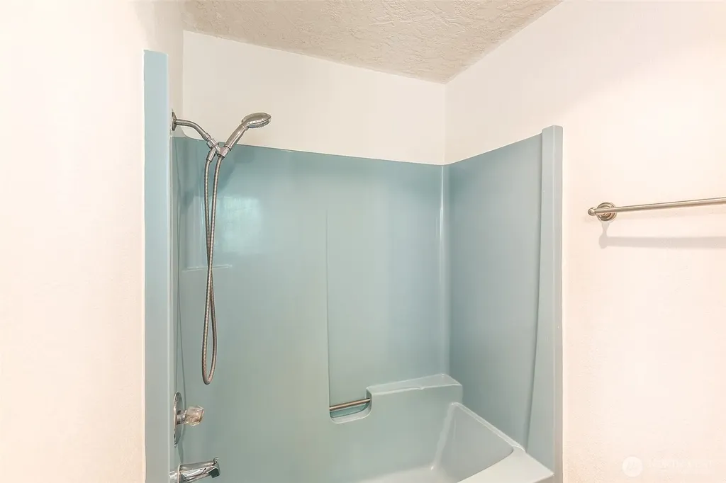 872 E Spruce Street Sequim WA 98382