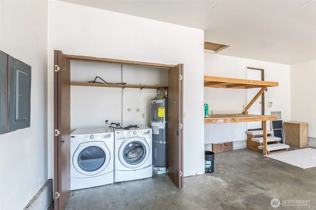 872 E Spruce Street Sequim WA 98382