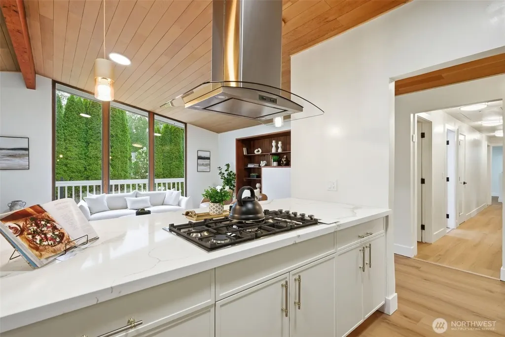 7801 NE 133rd Place Kirkland WA 98034