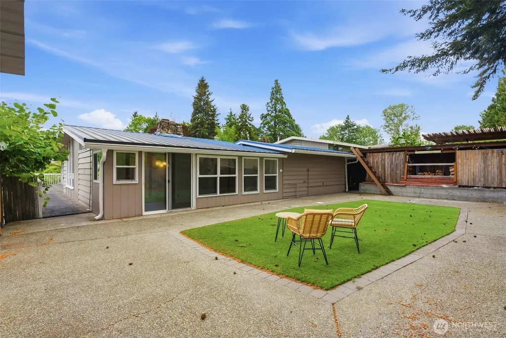 7801 NE 133rd Place Kirkland WA 98034