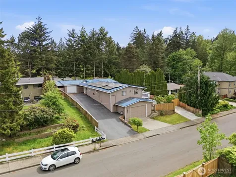 7801 NE 133rd Place Kirkland WA 98034