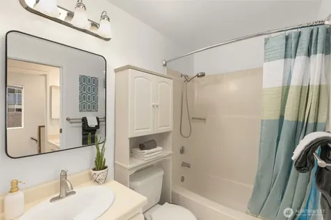 280 Newport Wy NW Issaquah WA 98027