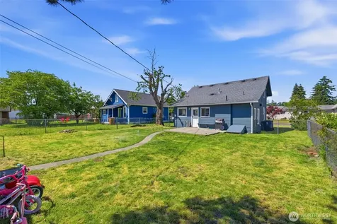 5207 S Oakes Street Tacoma WA 98409