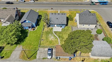 5207 S Oakes Street Tacoma WA 98409