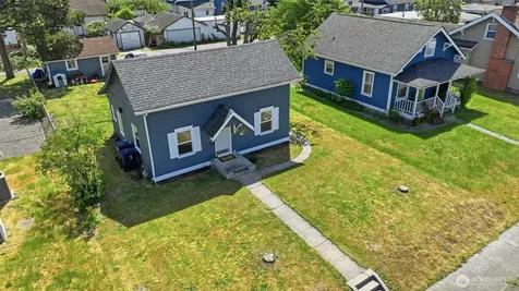 5207 S Oakes Street Tacoma WA 98409