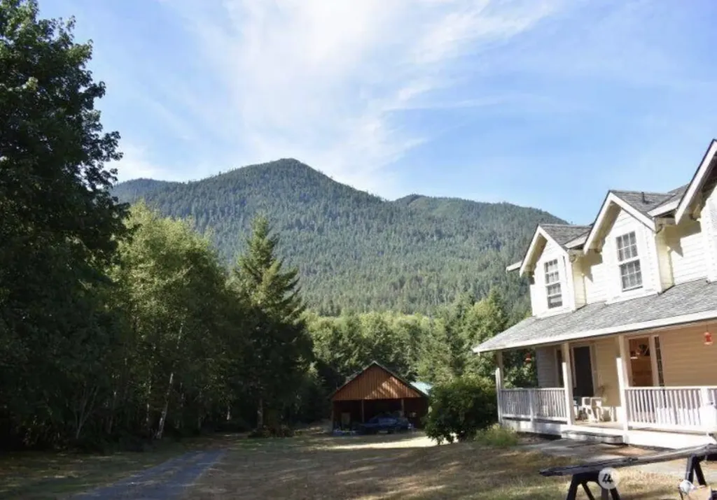 4244 Duckabush Road Brinnon WA 98320