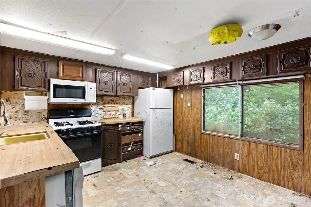 14105 288th Street E Graham WA 98338