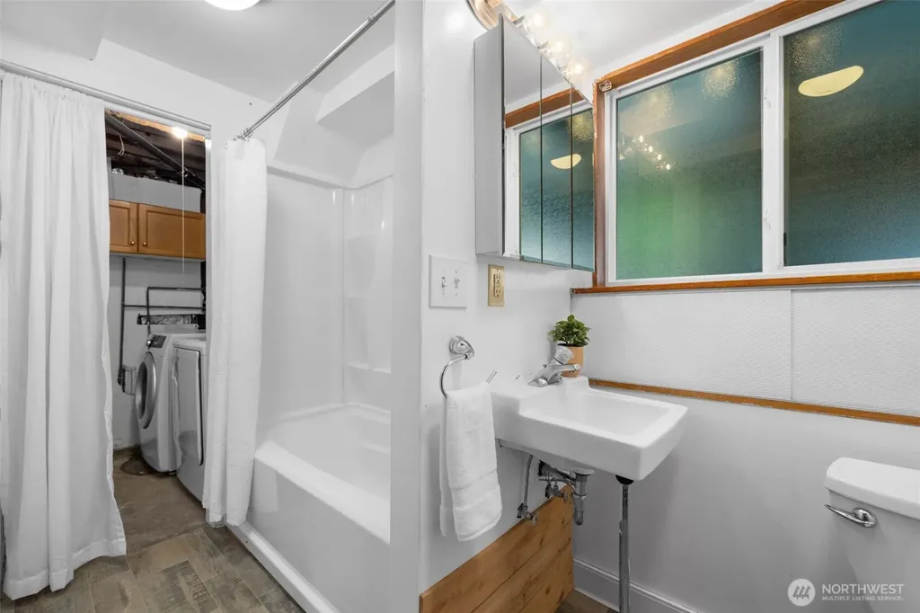 4158 39th Avenue S Seattle WA 98118