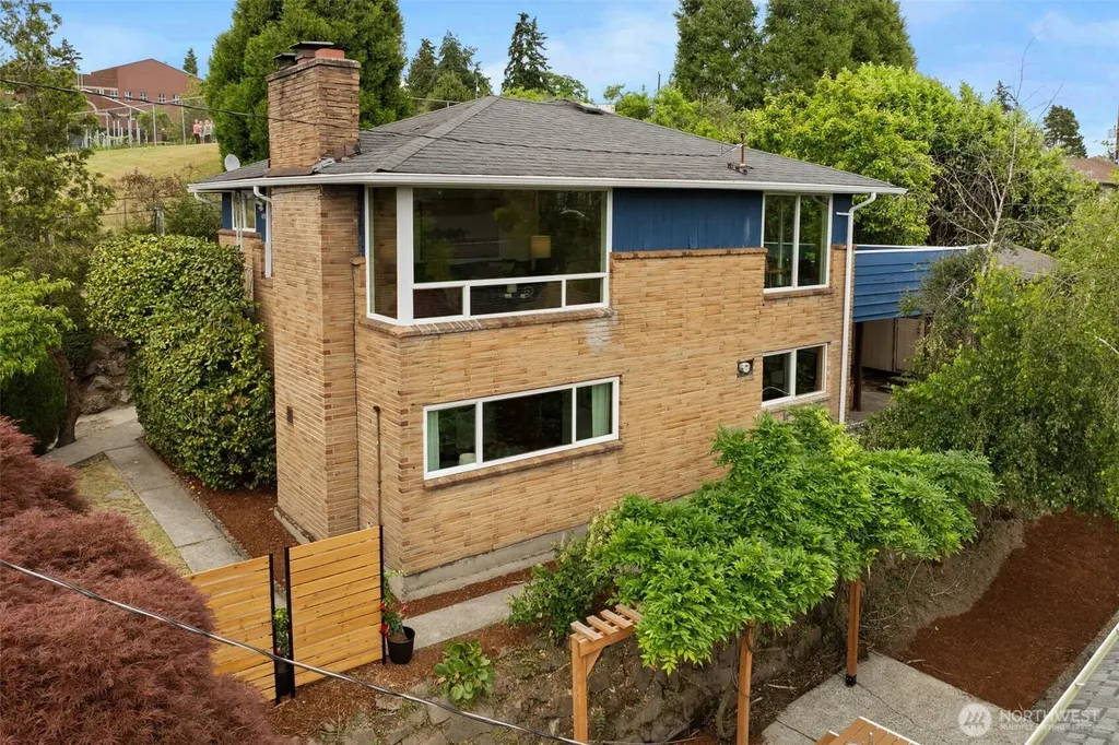 4158 39th Avenue S Seattle WA 98118