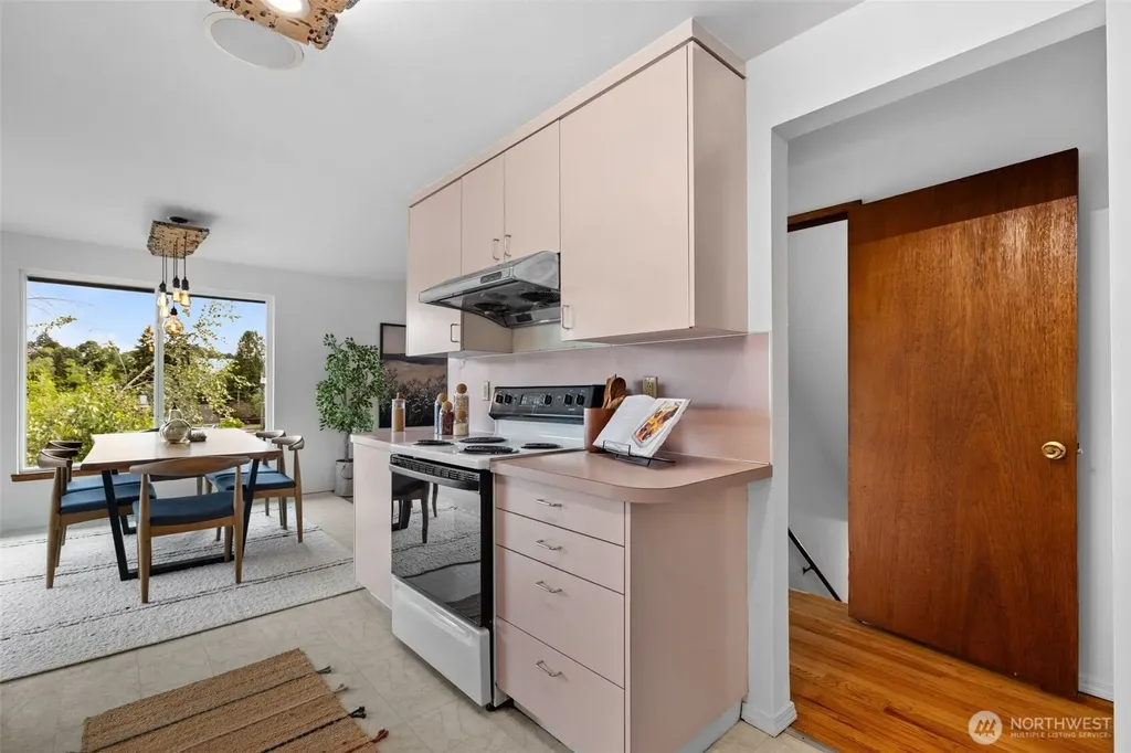 4158 39th Avenue S Seattle WA 98118