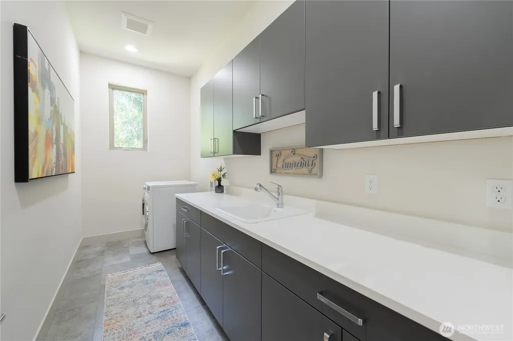 3034 NE 89th Street Seattle WA 98115