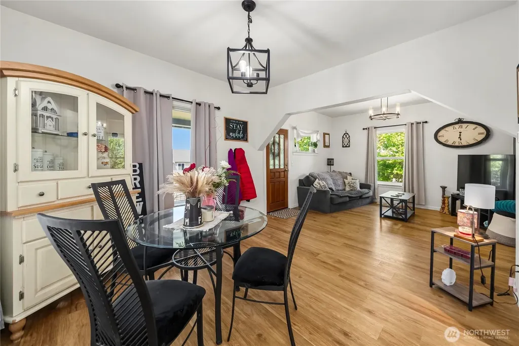 408 S 4th Street Mccleary WA 98557