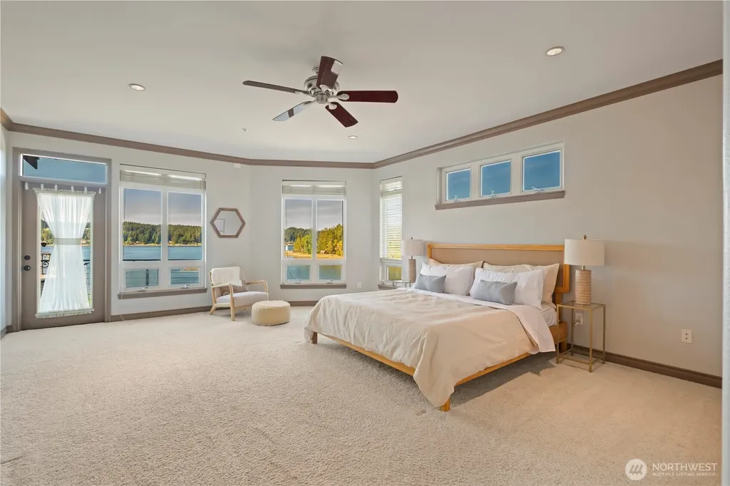 402 3rd Lane Fox Island WA 98333